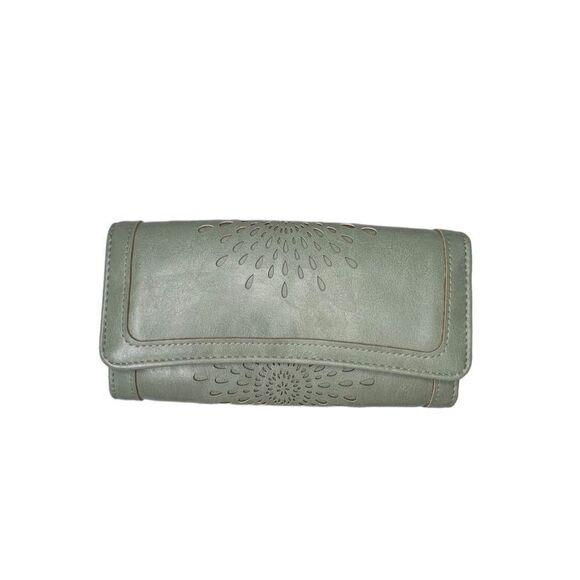 Aphison Sage Green Wallet With Cutout Detail - Picture 1 of 5